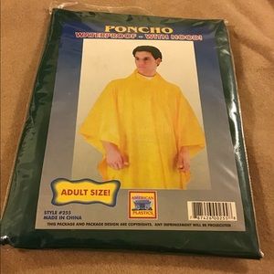 VINTAGE ADULT RAIN PONCHO NIP NOS GREEN OS